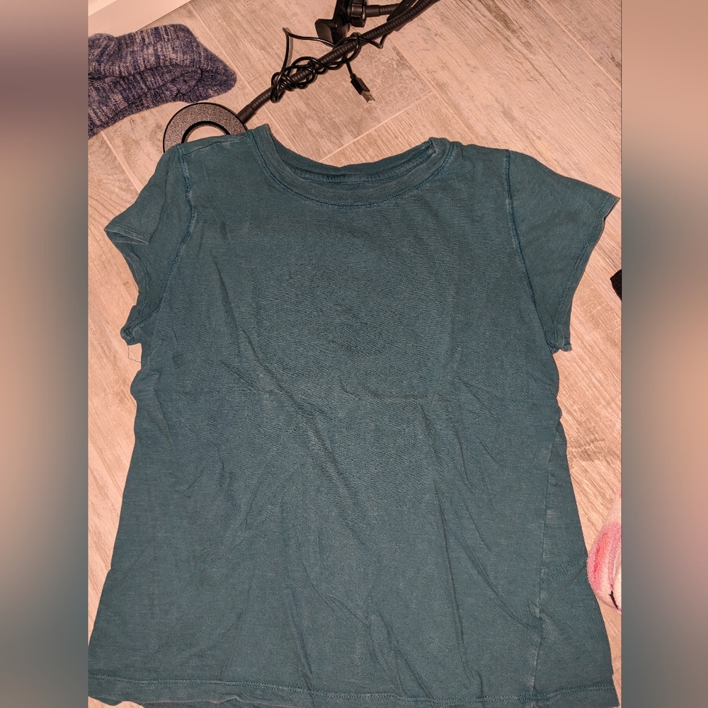 dark bluish green tshirt